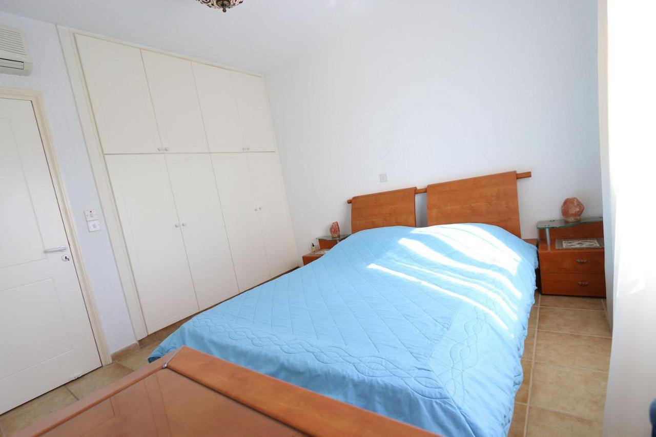 Limnaria Gardens B Apartment Paphos Bagian luar foto